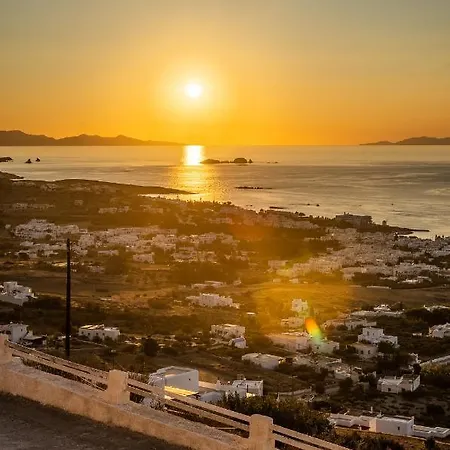 Golden Sunset Apartment